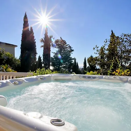 Sleeps 8 Pool Mijas